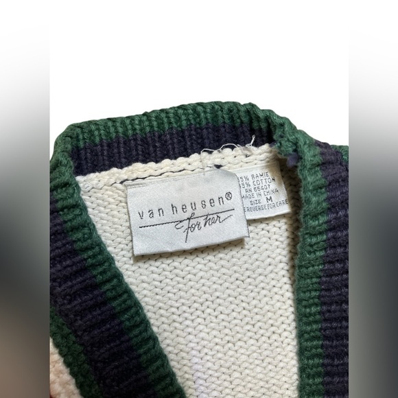 Vintage Van Heusen knit sweater vest - Picture 3 of 5